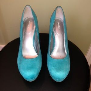 Teal Suede High Heels!!
